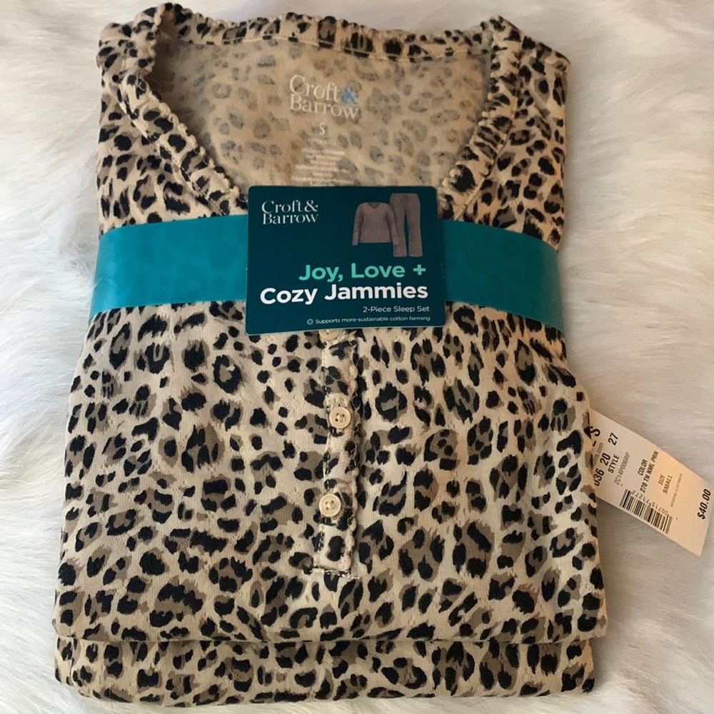 Small leopard Jammie’s